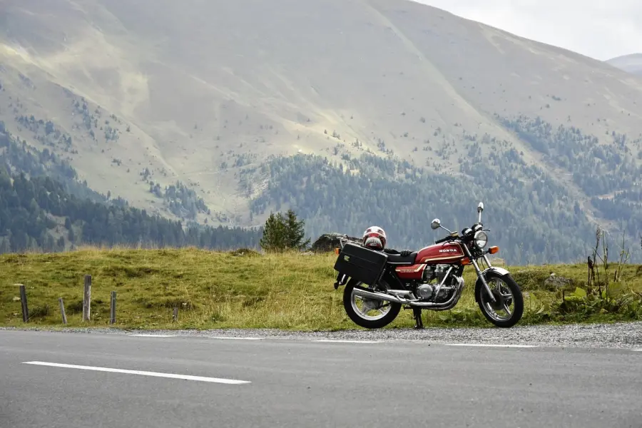 Come preparare la moto in vista di un lungo viaggio